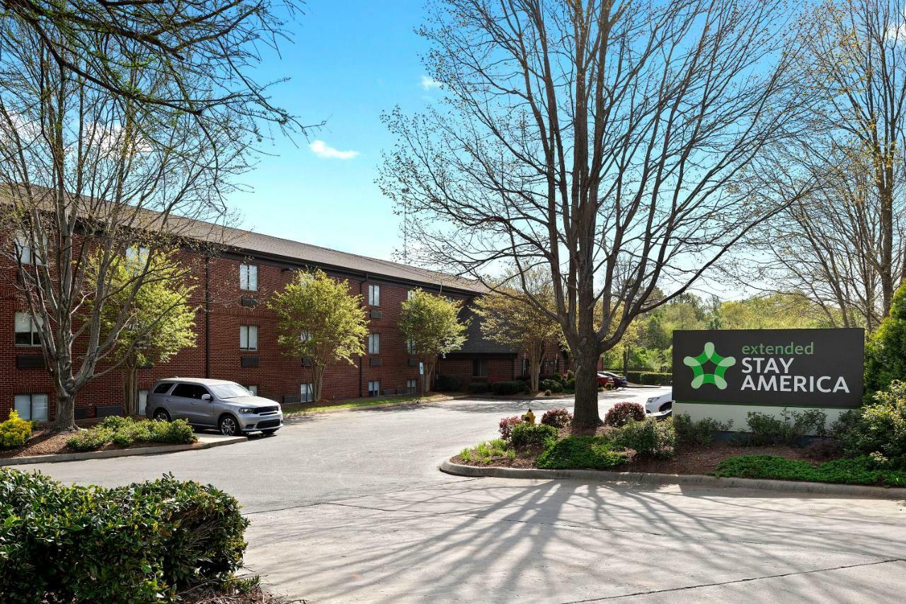 Extended Stay America Select Suites - Charlotte - University Place - E Mccullough Dr Exterior photo